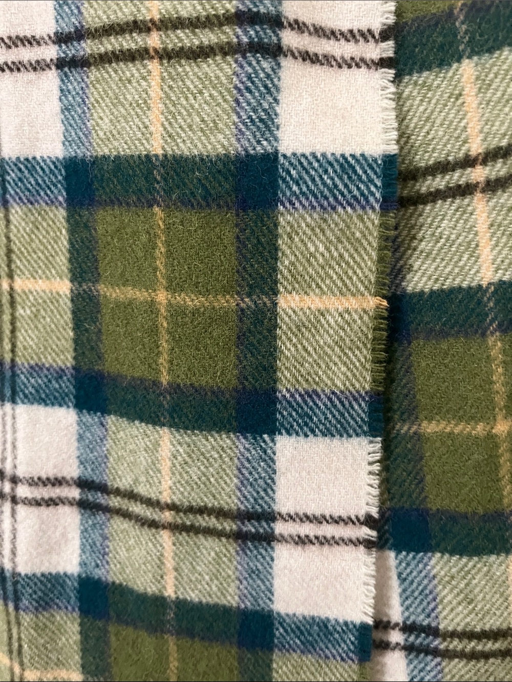 Barbour Tartan LambsWool Olive and Blue Plaid Scarf - Picture 3 of 5